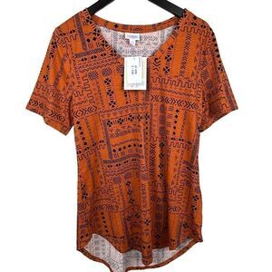 NWT LuLaRoe Iris tee size small